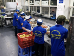 Suất ăn công nghiệp củ chi